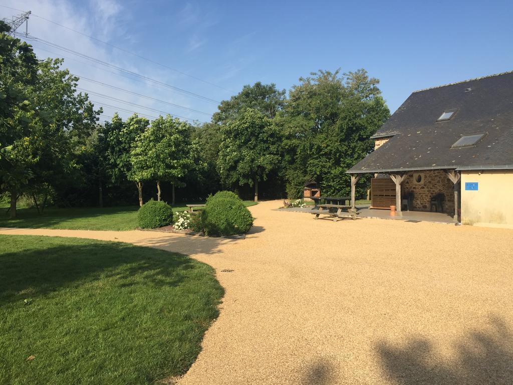 Domaine Des Mille Oiseaux Villa Villiers-Charlemagne Bagian luar foto